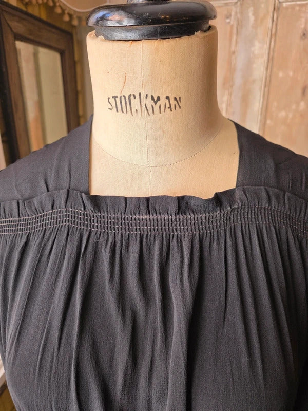 Vintage 1930s Black Rayon Crepe Peplum Dress Square Neck Ruched Sleeves UK 16