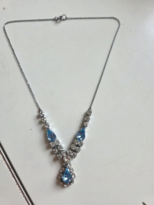 Vintage 1950s Blue Rhinestone Drop Necklace
Description: