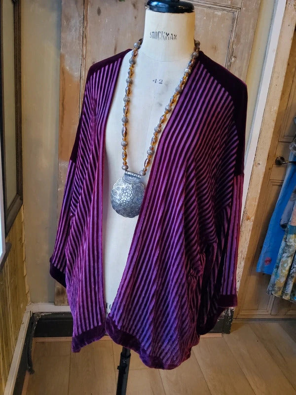 Vintage Charles And Patricia Lester Silk Devoré Velvet Kimono Jacket bugundyStriped