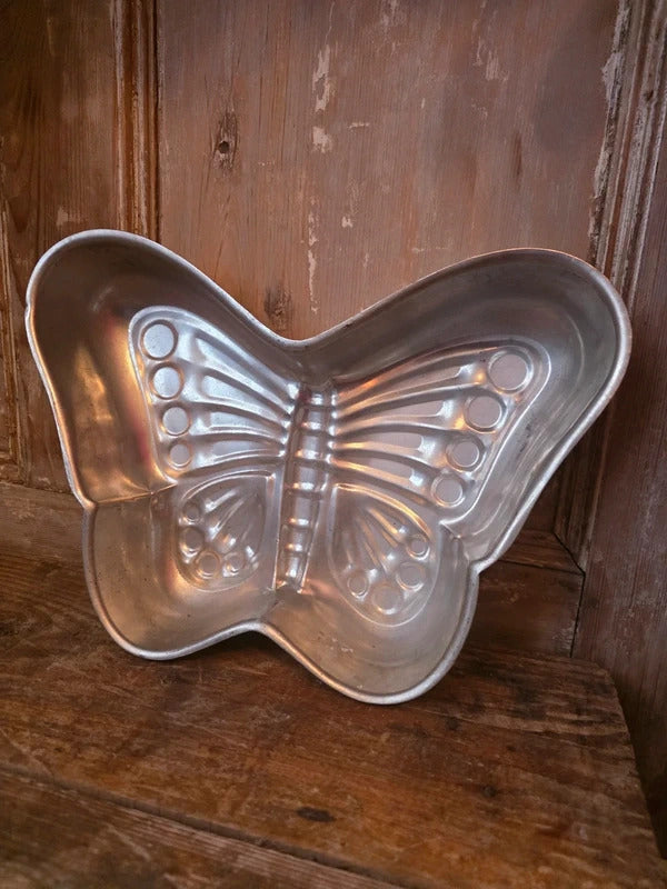 Vintage 1960s Butterfly Baking Tin