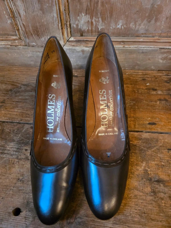 Vintage Holmes Leather Court Shoes – UK 5