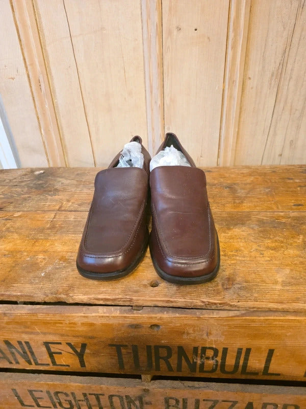 Vintage roberto vianni shoes Y2K loafers, brown leather loafers, UK4 shoes, square toe
