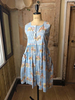 Load image into Gallery viewer, Vintage 1950s cotton novelty Dress Make Do And Mend Project UK12 Needs Repairs

