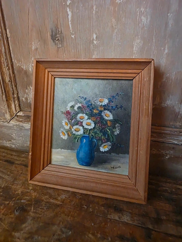 Vintage Signed Still Life Oil Painting of Daisies in Blue Jug – Pine Framed Floral Artwork