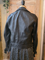 Load image into Gallery viewer, Vintage Y2K fitted black leather jacket - bomber - uk6
