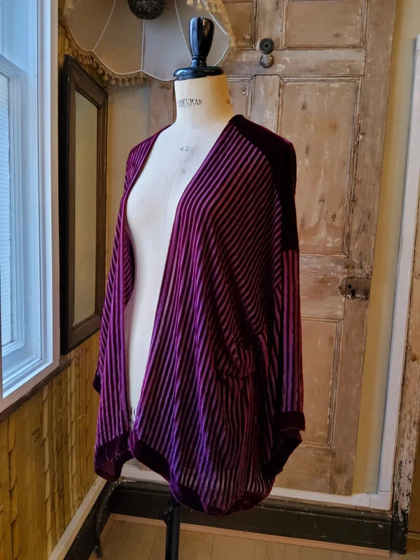 Vintage Charles And Patricia Lester Silk Devoré Velvet Kimono Jacket bugundyStriped