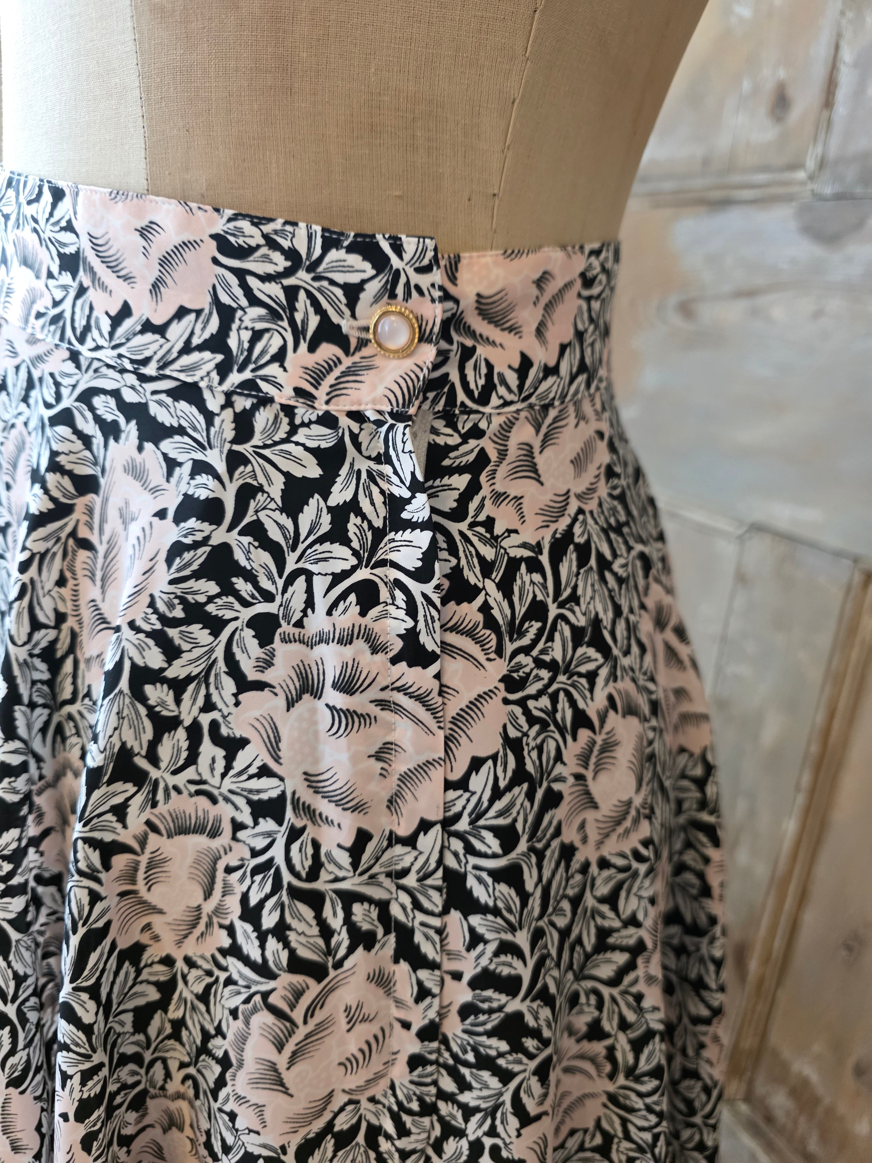 Vintage 1990s Aquascutum Circle Skirt in Sanderson Style Floral – UK 10