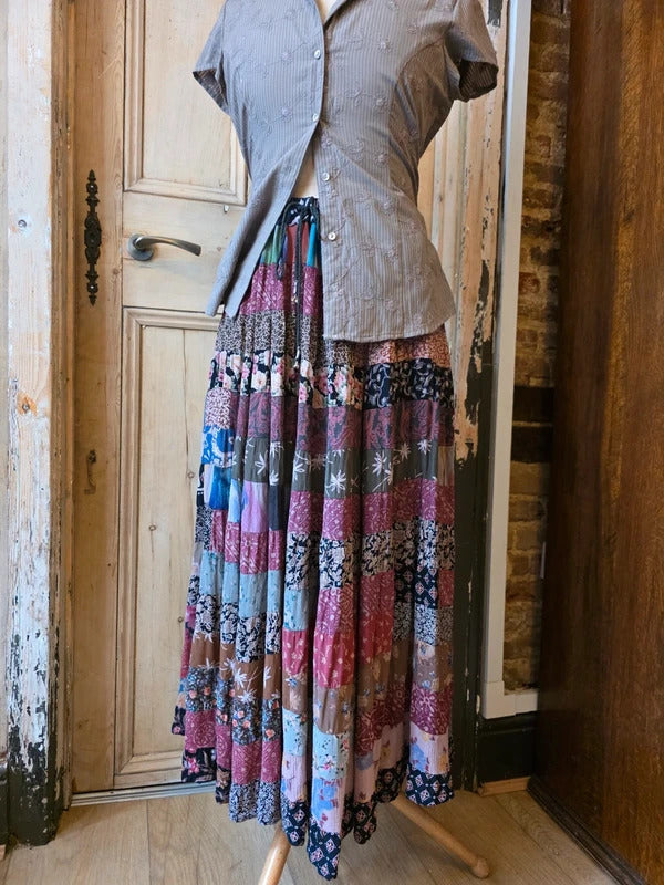 Vintage Y2K Patchwork Maxi Skirt – Rayon – Boho Festival Large