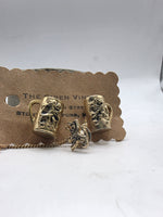 Load image into Gallery viewer, Vintage 1960s tankard novelty cufflinks
