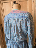 Load image into Gallery viewer, Vintage 1970s Indian Cotton Dress – Blue Floral Prairie – UK 10

