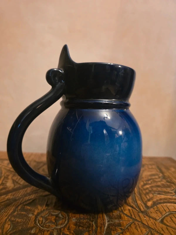 Vintage 1930s deco Tony Wood Blue Glaze cat Jug
Stamped: Tony Wood – Staffordshire, England