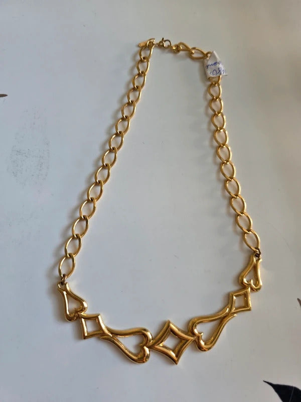 Vintage 1980s 1990s Monet Gold Tone Openwork Collier Necklace