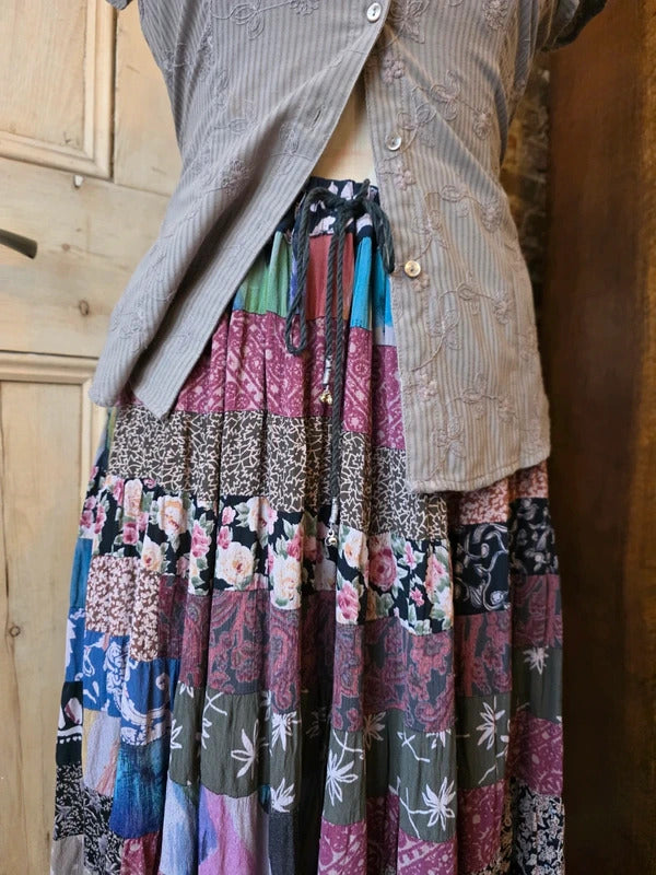 Vintage Y2K Patchwork Maxi Skirt – Rayon – Boho Festival Large