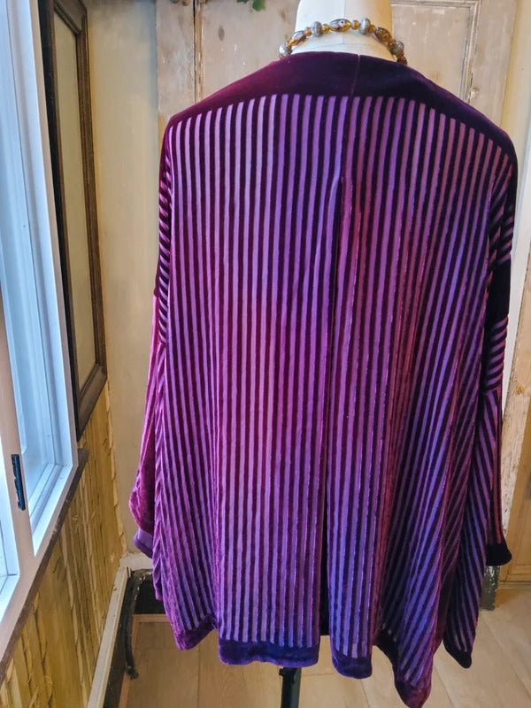 Vintage Charles And Patricia Lester Silk Devoré Velvet Kimono Jacket bugundyStriped