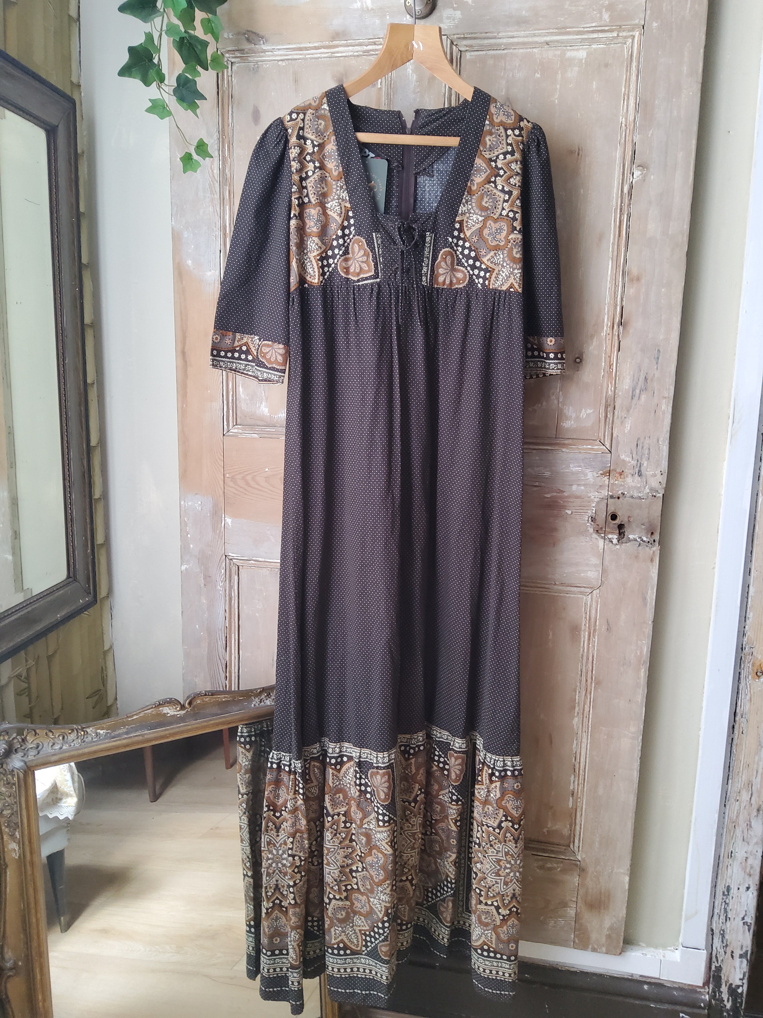 Vintage 1970s Maxi Dress Concept 2 Original cotton. UK8