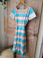 Load image into Gallery viewer, Vintage 1950s novelty print Cotton Day Dress - Fit &amp; Flare-  S - UK8/10
