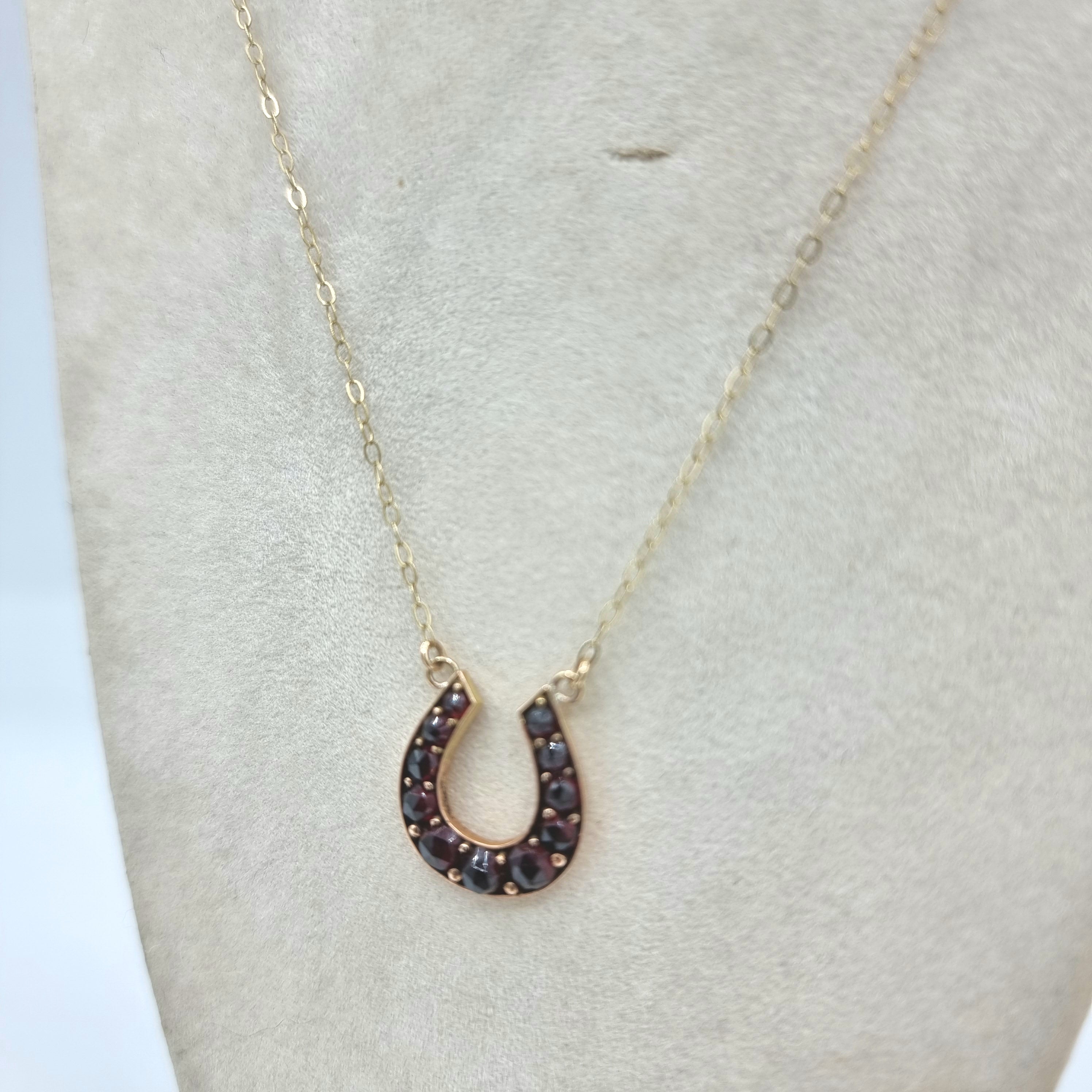 Antique gold necklace - Victorian horseshoe pendant - Garnet 9ct