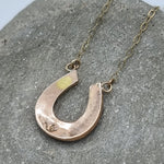 Load image into Gallery viewer, Antique gold necklace - Victorian horseshoe pendant - Garnet 9ct
