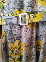 Load image into Gallery viewer, Vintage 1950s dress  floral original cotton uk8
