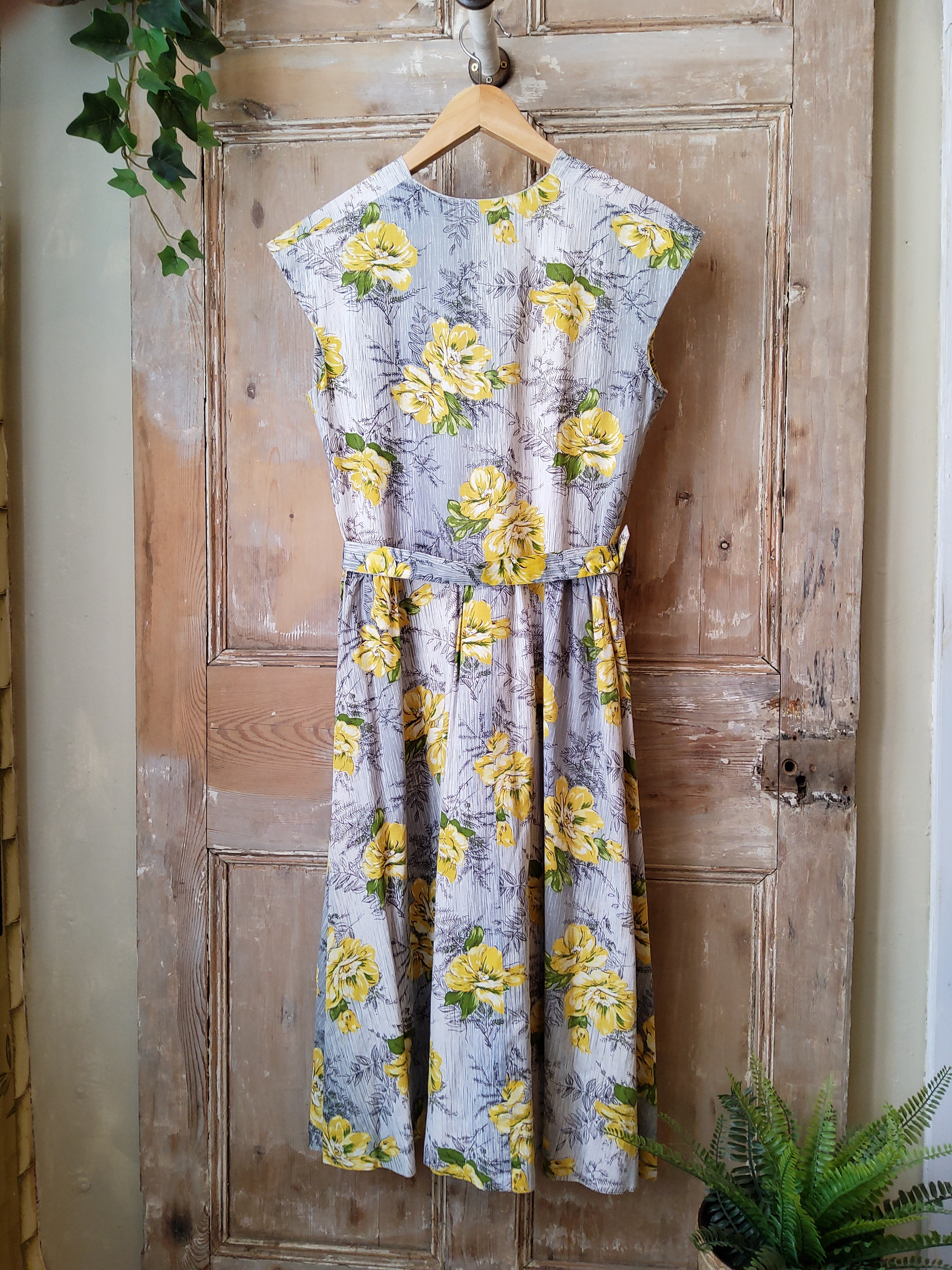 Vintage 1950s dress  floral original cotton uk8