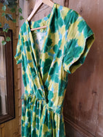 Load image into Gallery viewer, Vintage 1950s abstract batik dress original cotton uk8
