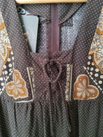 Load image into Gallery viewer, Vintage 1970s Maxi Dress Concept 2 Original cotton. UK8
