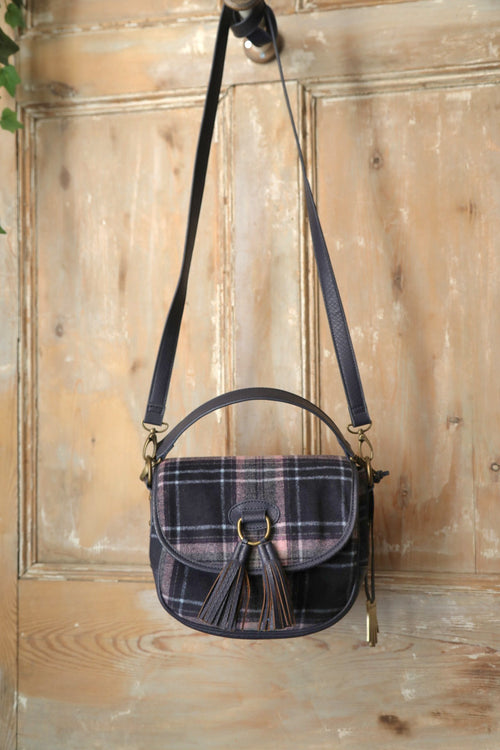 Deadstock Vintage Dents purple plaid mod style tassel bag,