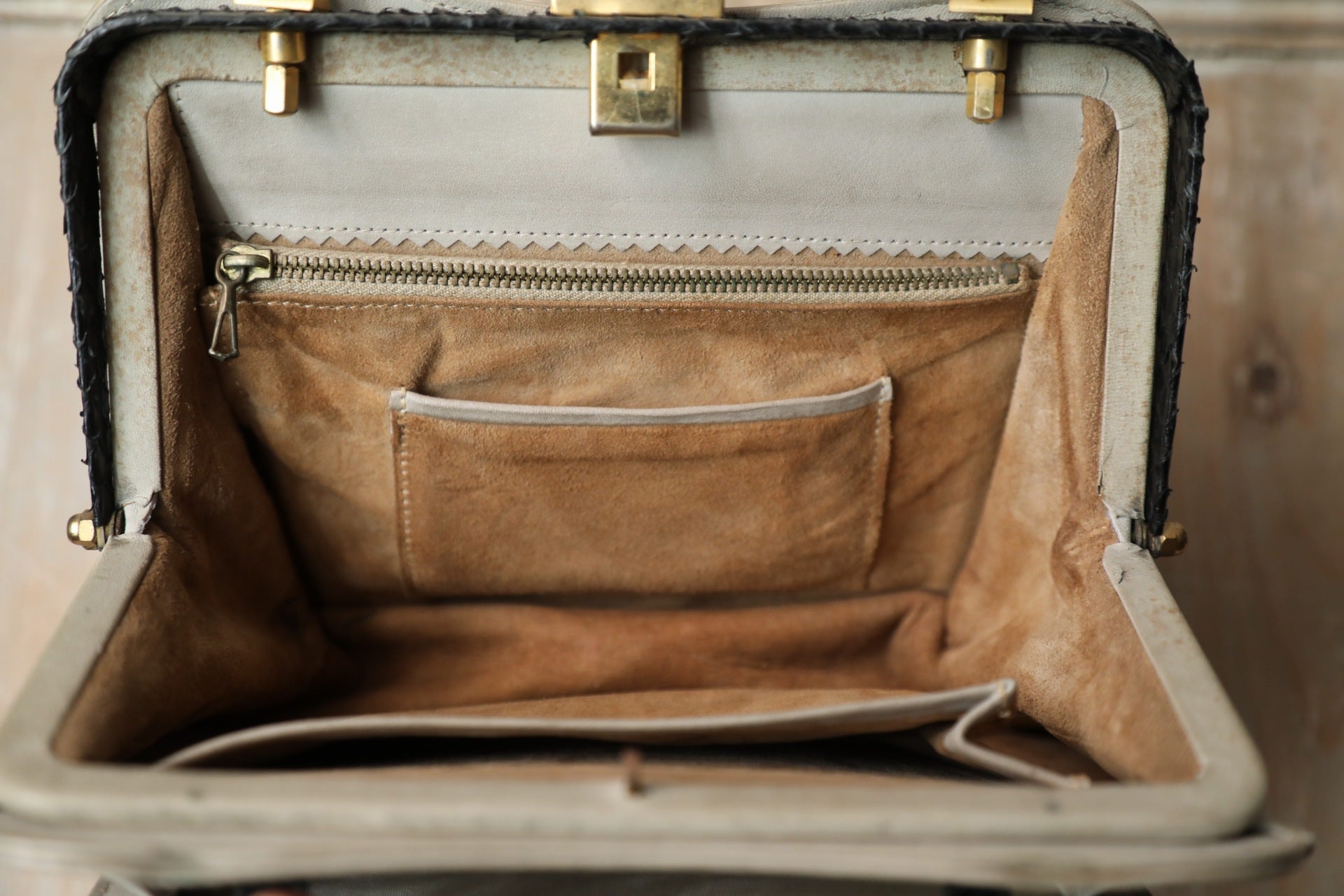 Vintage handbag, vintage bag, vintage 40s purse, 1940s classic, leather bag