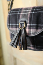 Load image into Gallery viewer, Deadstock Vintage Dents purple plaid mod style tassel bag,

