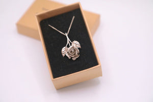 Vintage 1950s sterling silver Rose necklace
